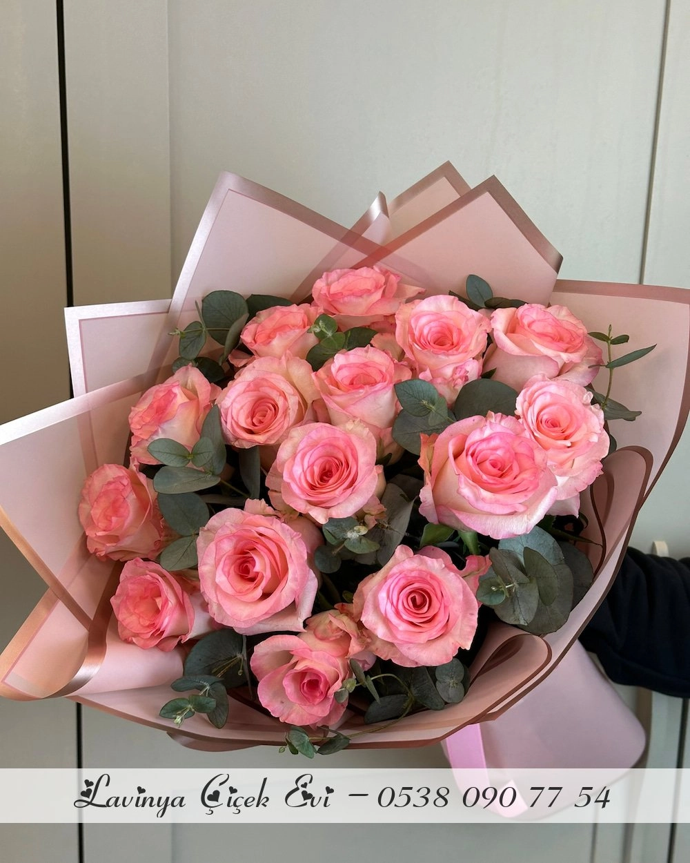 15 Pembe Gül Buketi