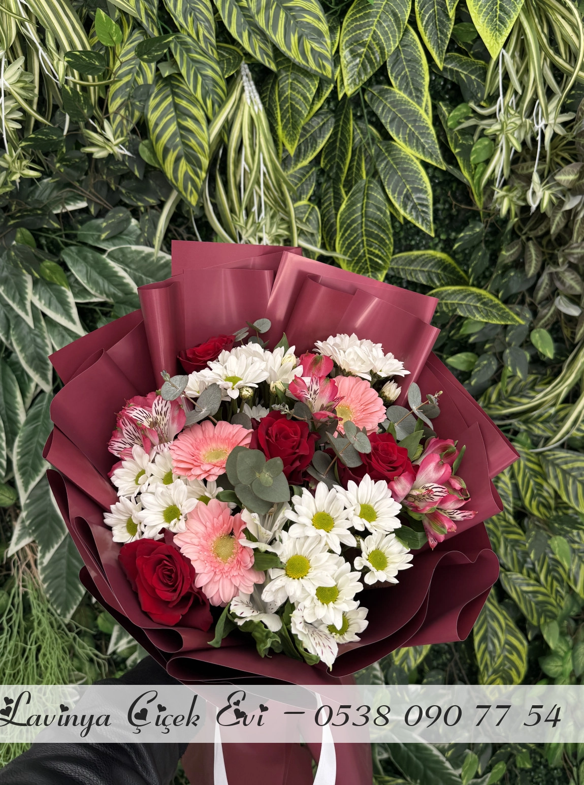 Alstroemeria & Kırmızı Güller