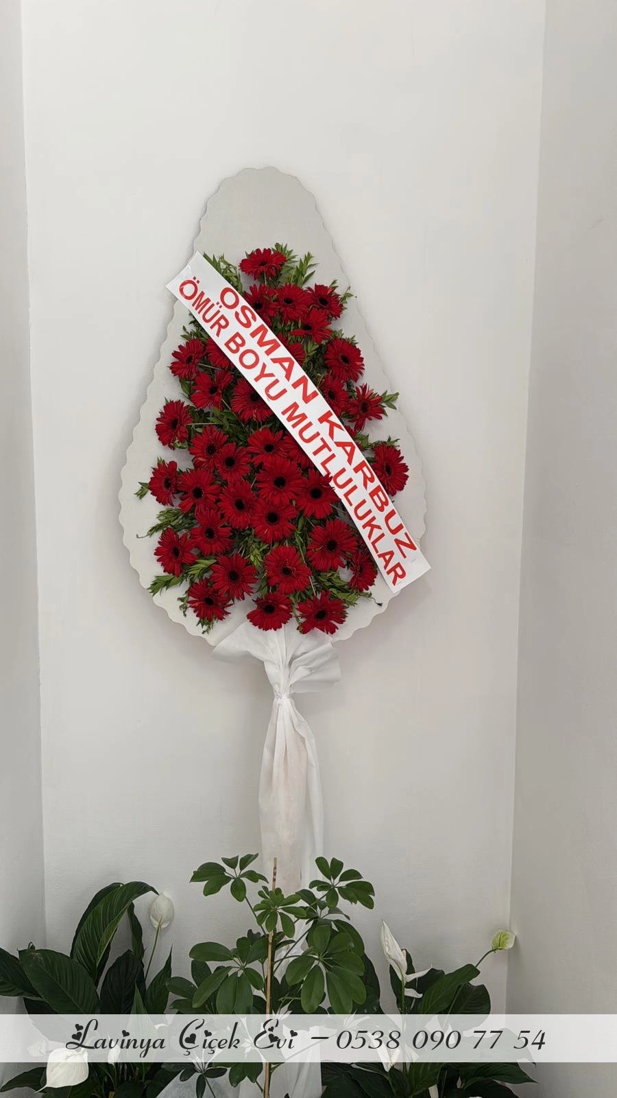 Kırmızı Tek Katlı Çelenk