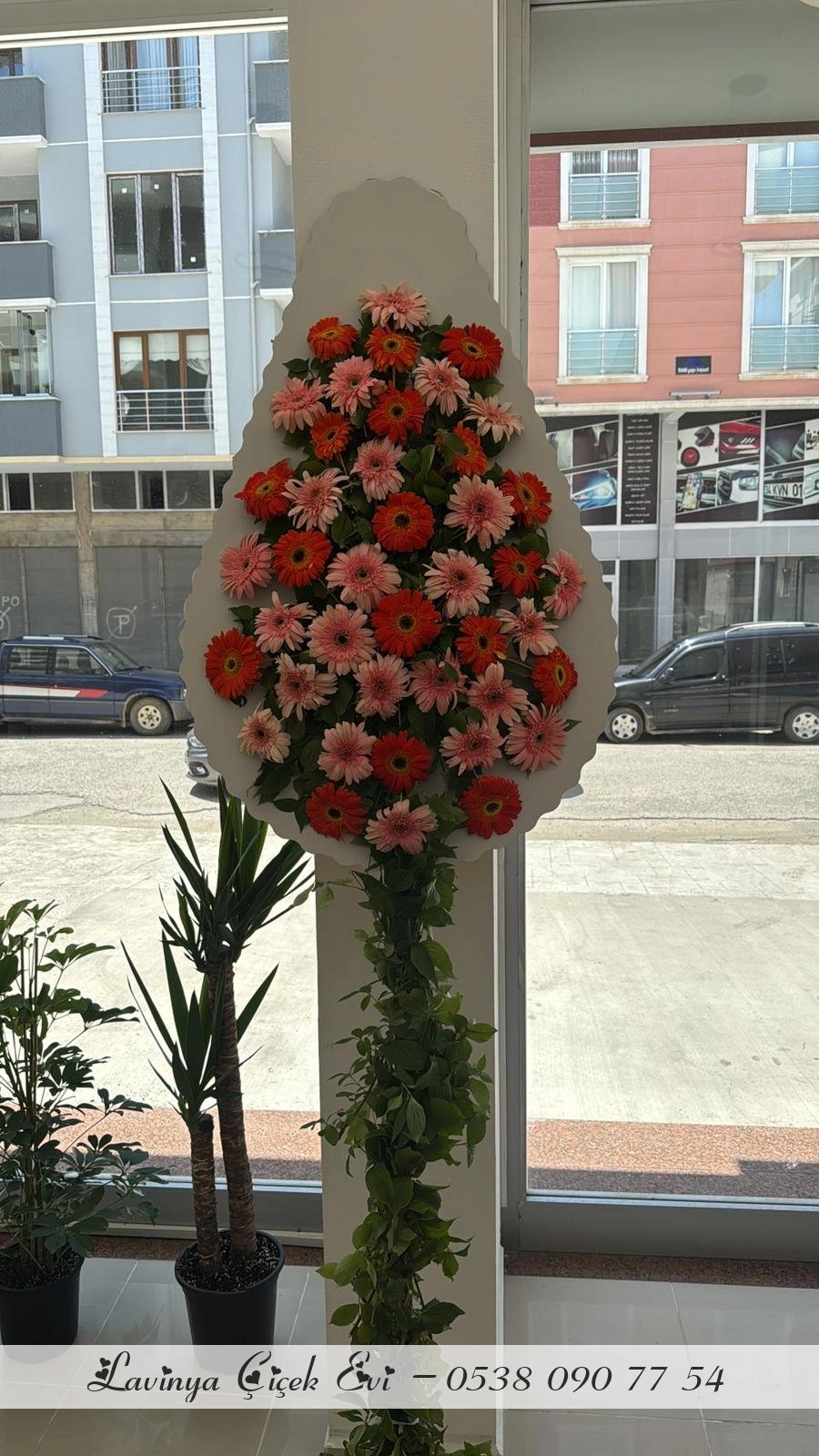 Pembe Turuncu Çelenk