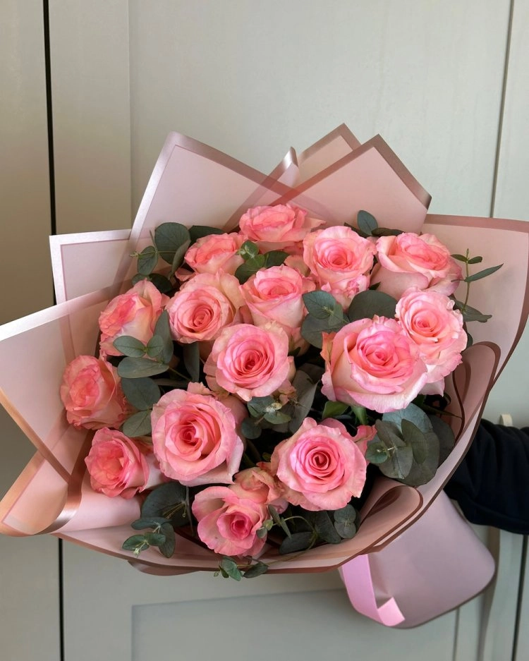 15 Pembe Gül Buketi