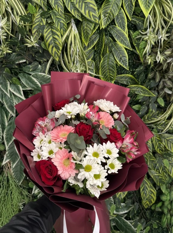 Alstroemeria & Kırmızı Güller